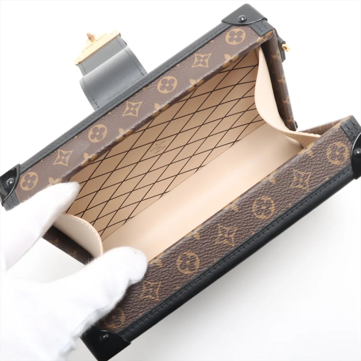 Louis Vuitton Monogram Petite Malle - detail 5
