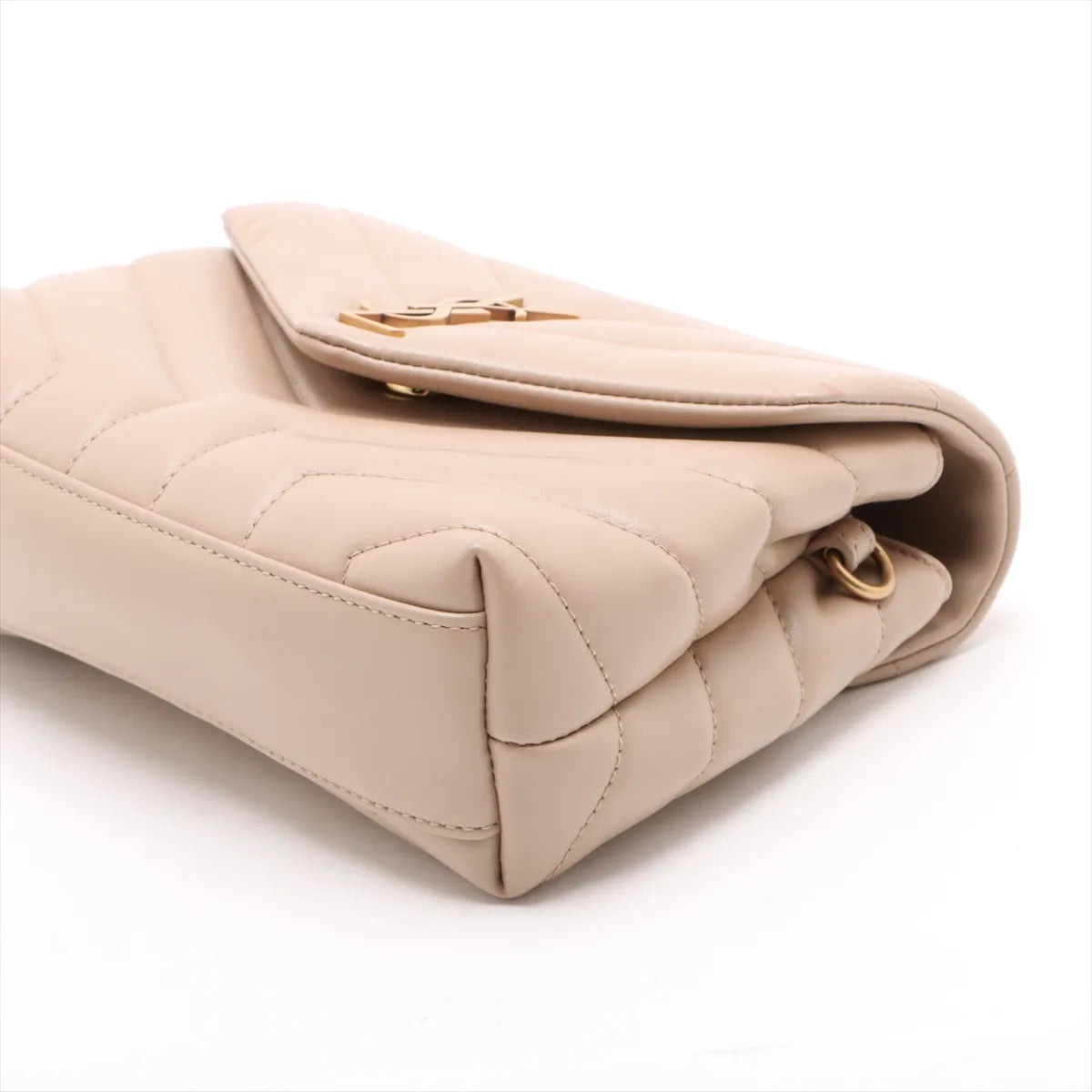 Saint Laurent Lulu shoulder bag beige - detail