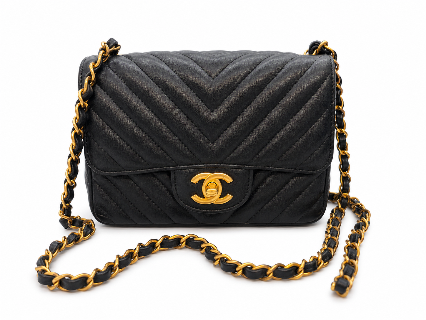 Chanel Chevron Single Flap Lambskin Chain Bag I Black with Gold Hardware