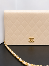 Chanel Vintage Flap Lambskin Shoulder Bag I White with Gold Hardware