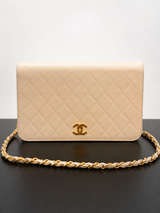 Chanel Vintage Flap Lambskin Shoulder Bag I White with Gold Hardware