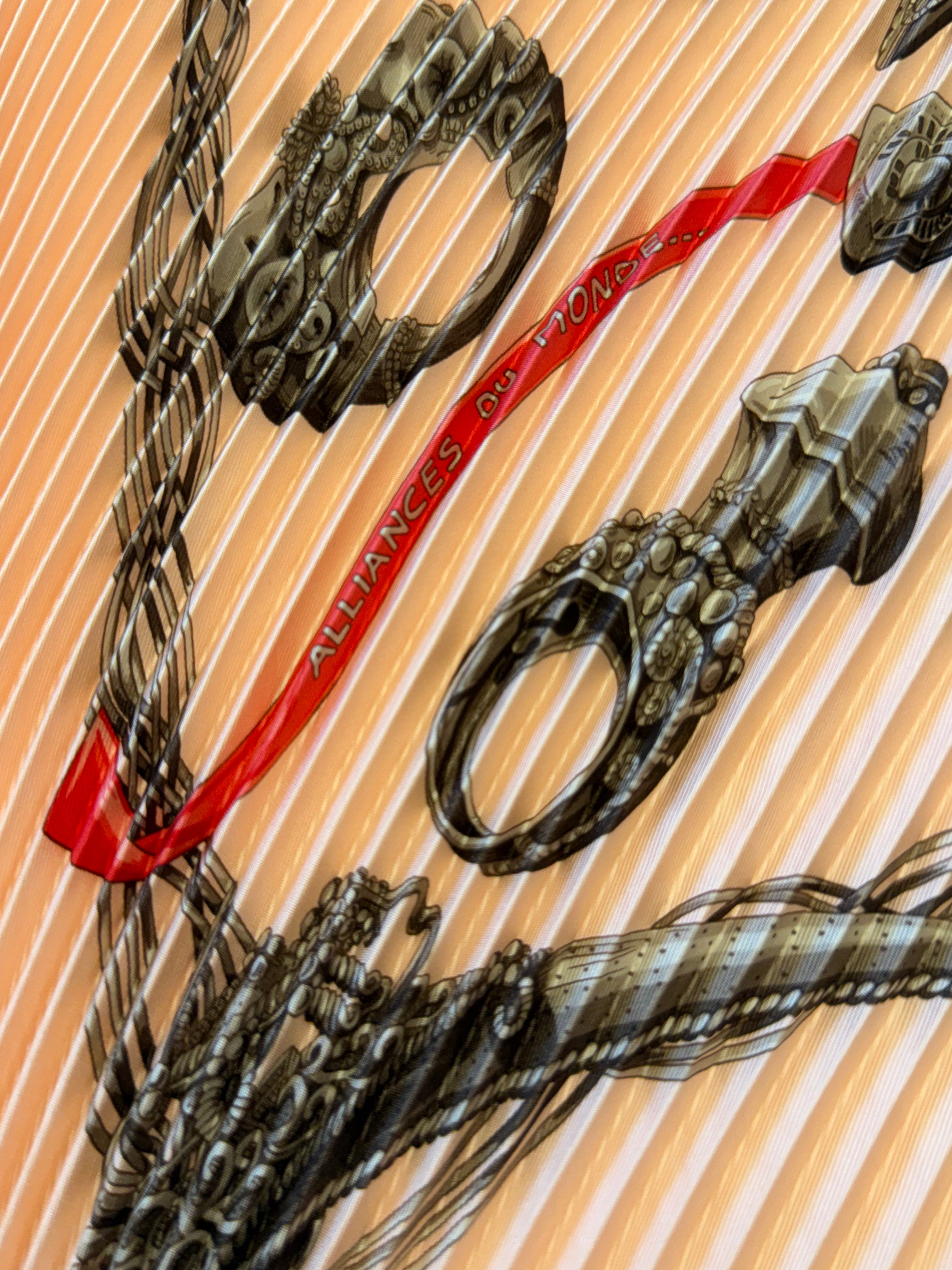 Hermès Alliances Pleated Scarf I Pink
