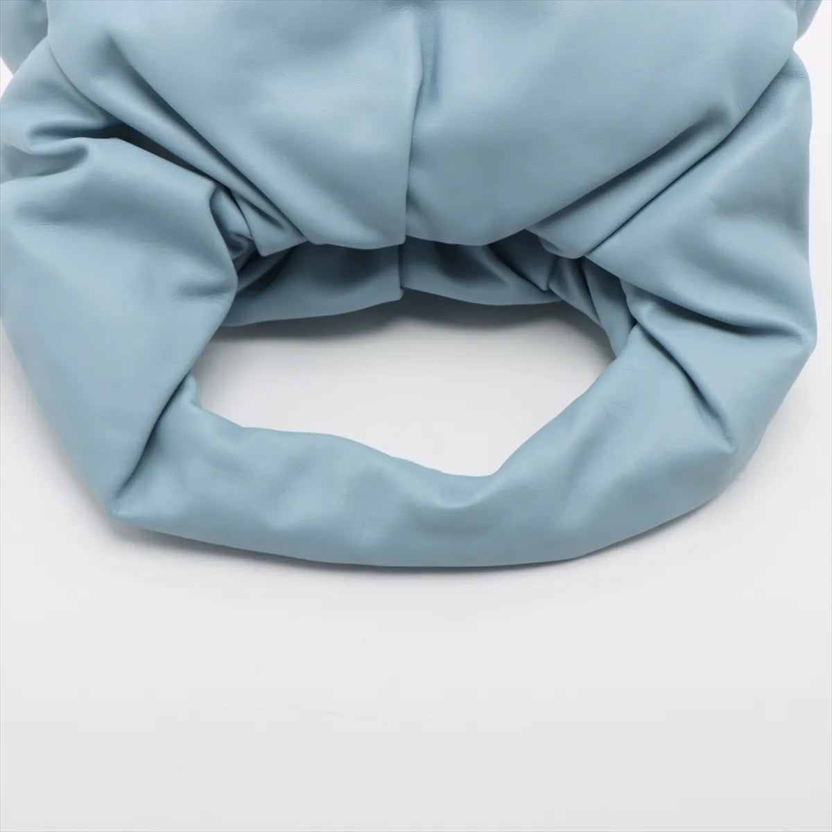 Bottega Veneta The Shoulder Pouch Leather Shoulder bag Blue