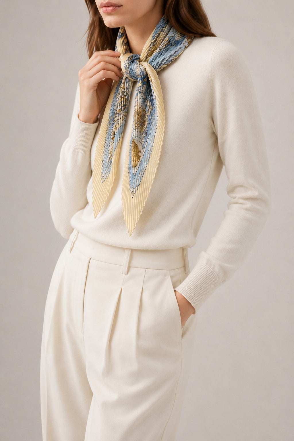Hermès Les Secrets Pleated Scarf I Beige and Blue