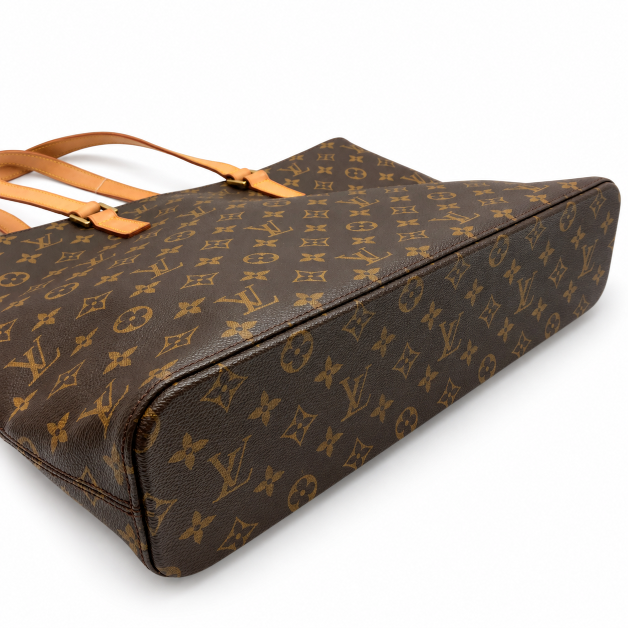 Louis Vuitton Luco Monogram Tote – studio view 3